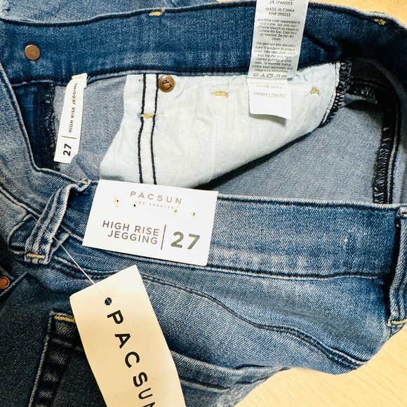PACSUN Denim Allan Wash Medium Blue Jeans, Size 27 - Picture 6 of 11